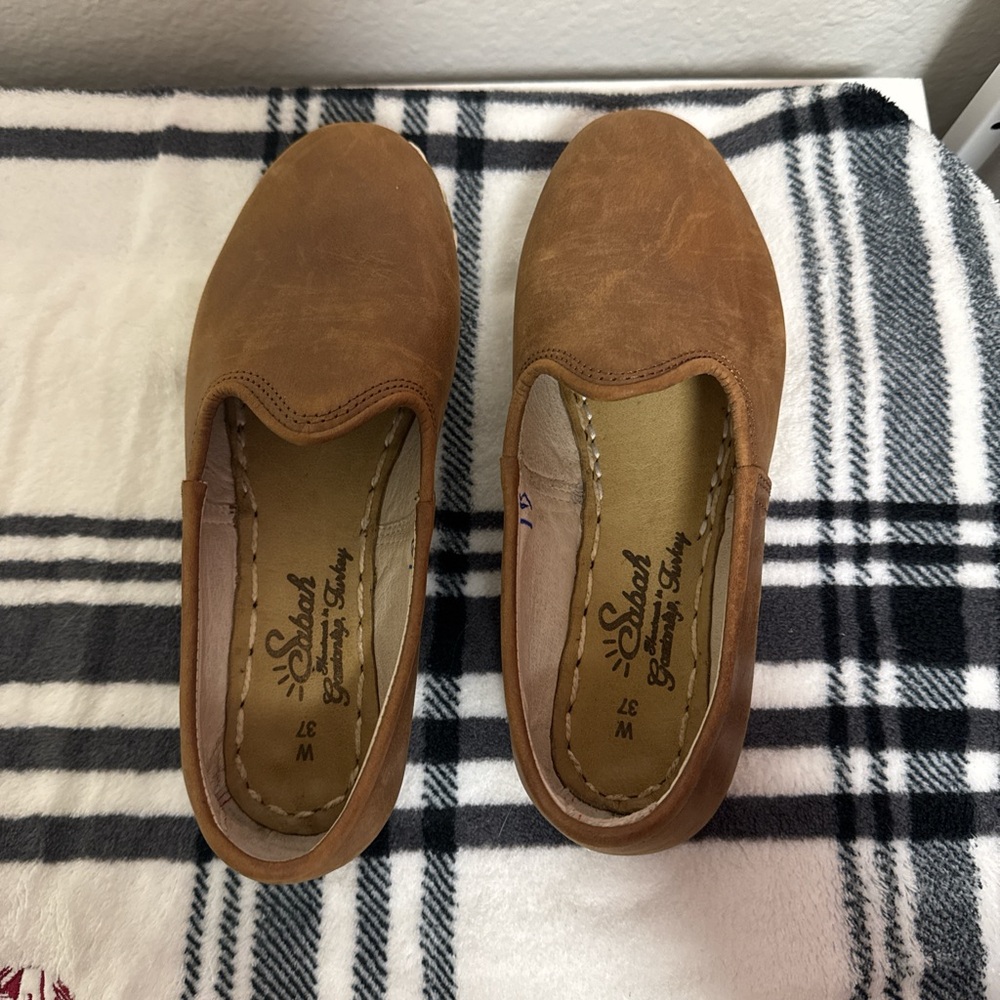 Brown leather Sabah, 37 size